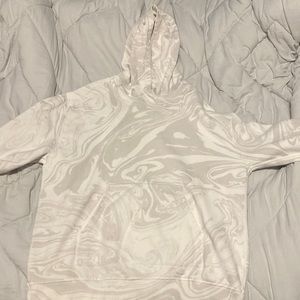 Brand: John Elliot. Size: Large. Colors: Gray and white melt